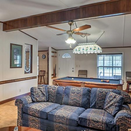Ooltewah Cabin With Grill, Pool Table And Porch! ภายนอก รูปภาพ