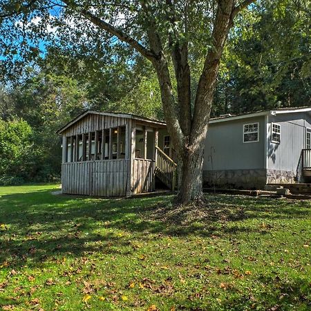 Ooltewah Cabin With Grill, Pool Table And Porch! ภายนอก รูปภาพ