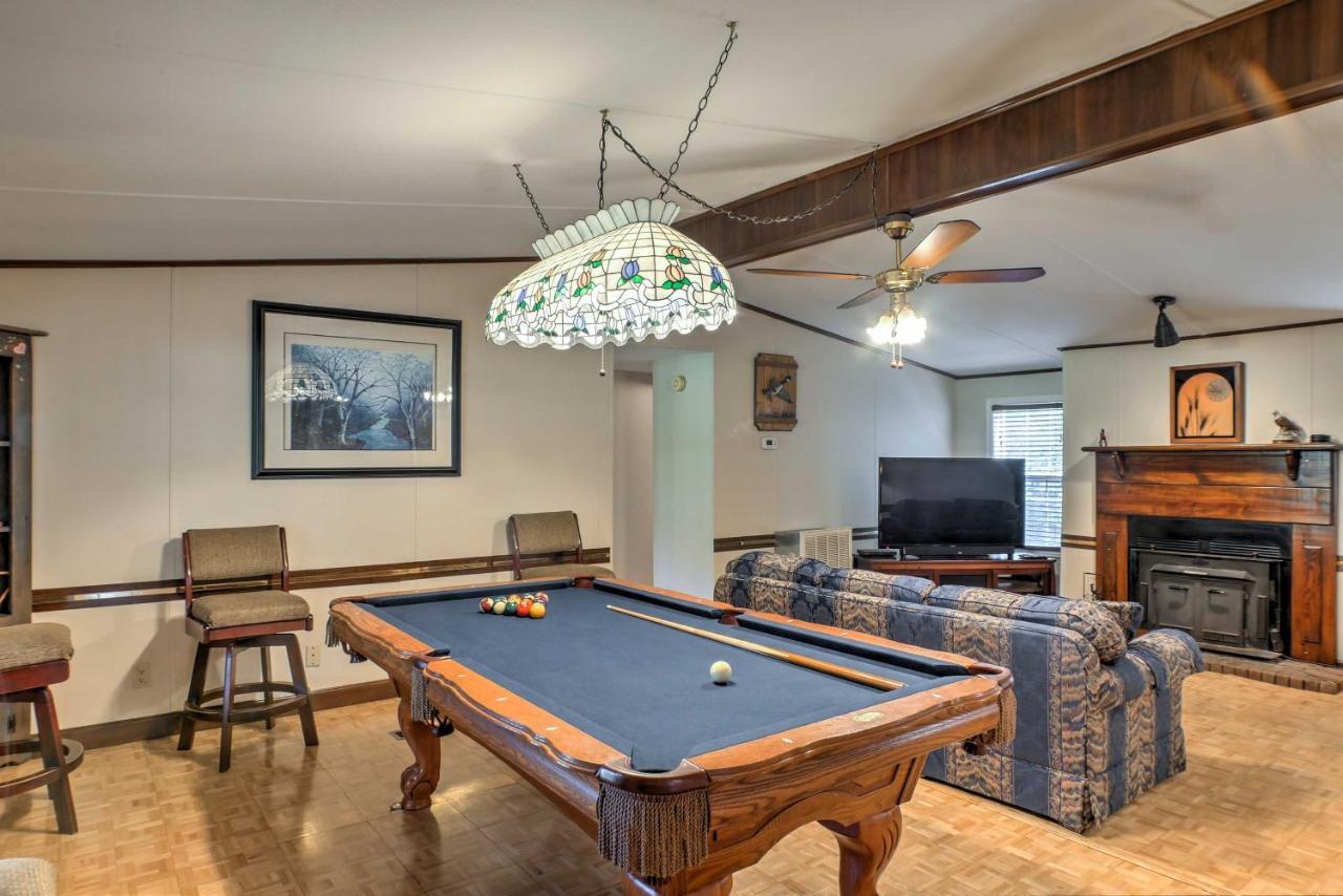 Ooltewah Cabin With Grill, Pool Table And Porch! ภายนอก รูปภาพ