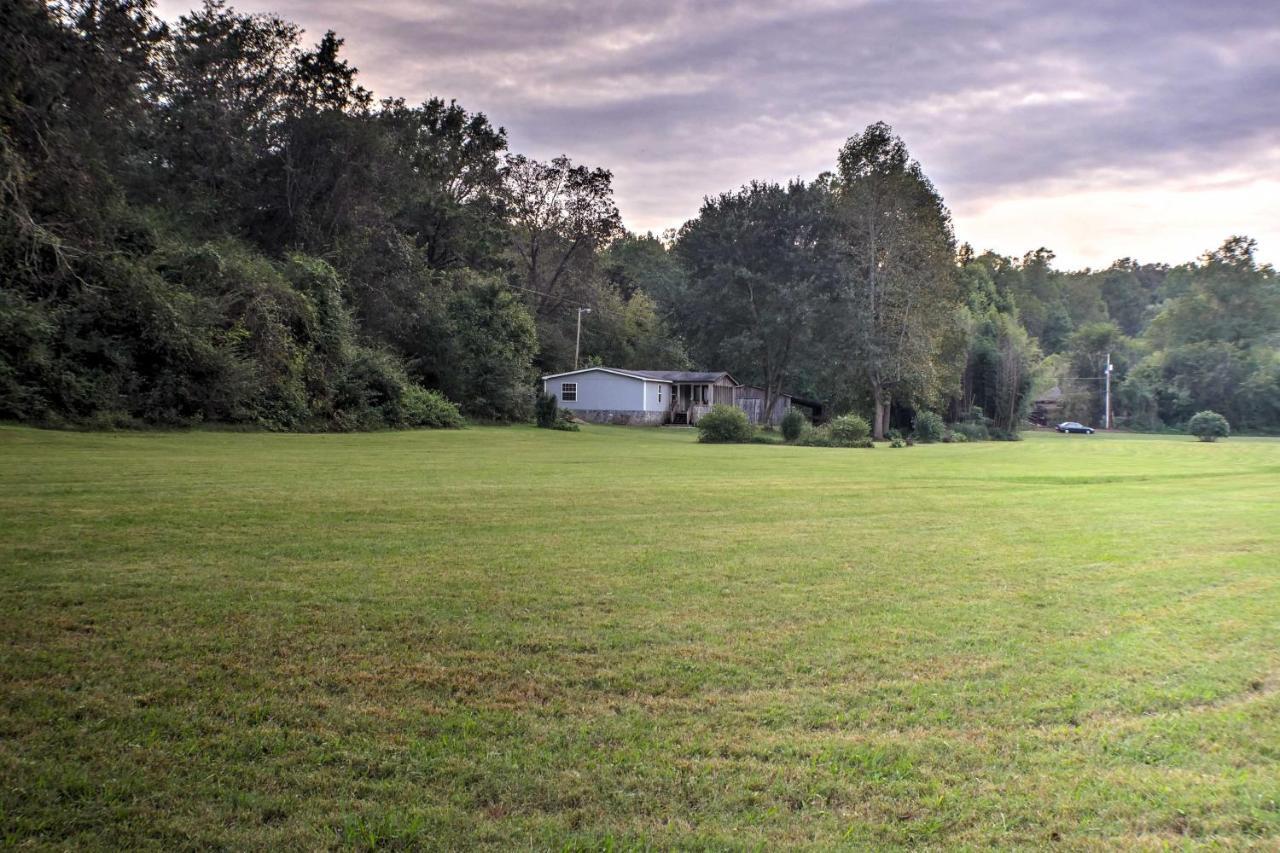 Ooltewah Cabin With Grill, Pool Table And Porch! ภายนอก รูปภาพ